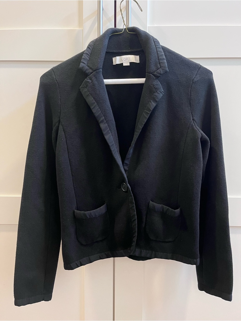 LOFT Black Single-Button Knit Blazer